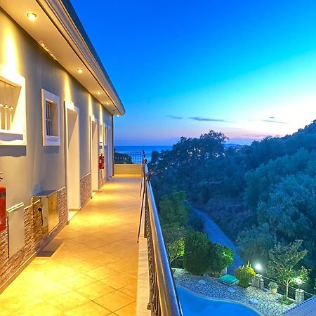 פארגה Villa Dorita Luxury Apartments מראה חיצוני תמונה