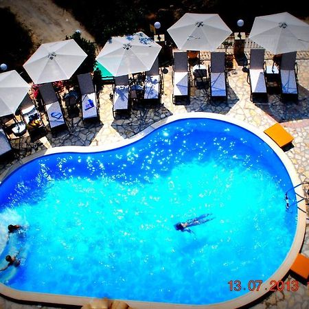 פארגה Villa Dorita Luxury Apartments מראה חיצוני תמונה